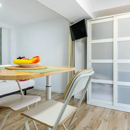 B3 Cozy With Sea View Apartment