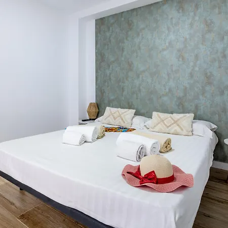 B3 Cozy With Sea View Apartman *